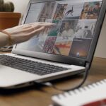 Comprar por internet es uno de los usos fundamentales que se da al ordenador