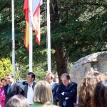 En la sede del Gobierno regional se contó con la presencia de el presidente, Juan Vicente Herrera, el vicepresidente, José Antonio de Santiago-Juárez, Carlos Fernández Carriedo y Ángel Hernández, entre otros