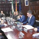 Representantes de la Administración central y andaluza se reunieron ayer en Sevilla