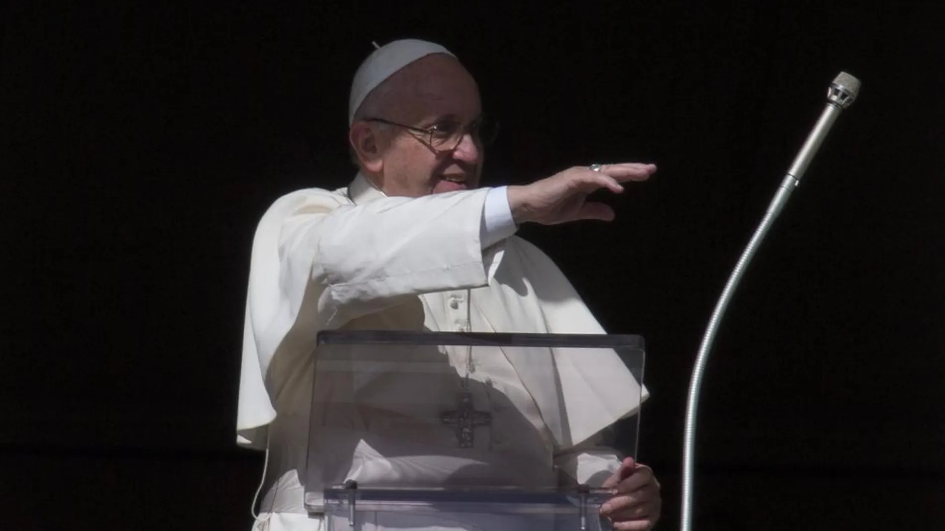 El Papa, ayer en la Plaza de San Pedro