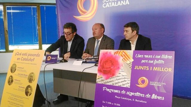 Societat CIvil presentó ayer la campaña «¿Qué está pasando en Cataluña?»
