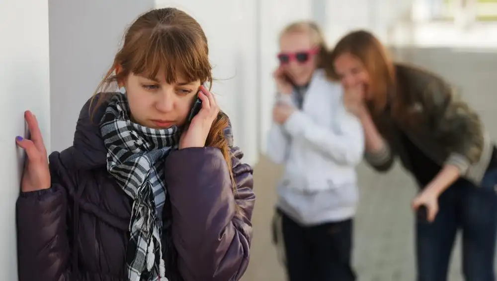 El &quot;ciberbullying&quot; es uno de los grandes peligros a los que pueden estar expuestos los adolescentes en Internet | Fotografía de archivo