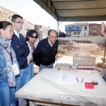 A la derecha, uno de los talleres que se llevarán a cabo durante las XVII Jornadas Europeas de la Cultura Judía de León. Arriba, el cartel de las actividades