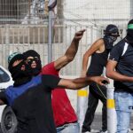 Los palestinos arrojaron «piedras, fuegos de artificio y cócteles molotov», dice un comunicado de la policía.