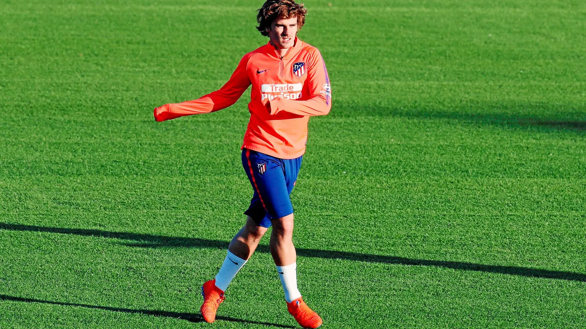 Griezmann, durante el entrenamiento de ayer con el Atlético
