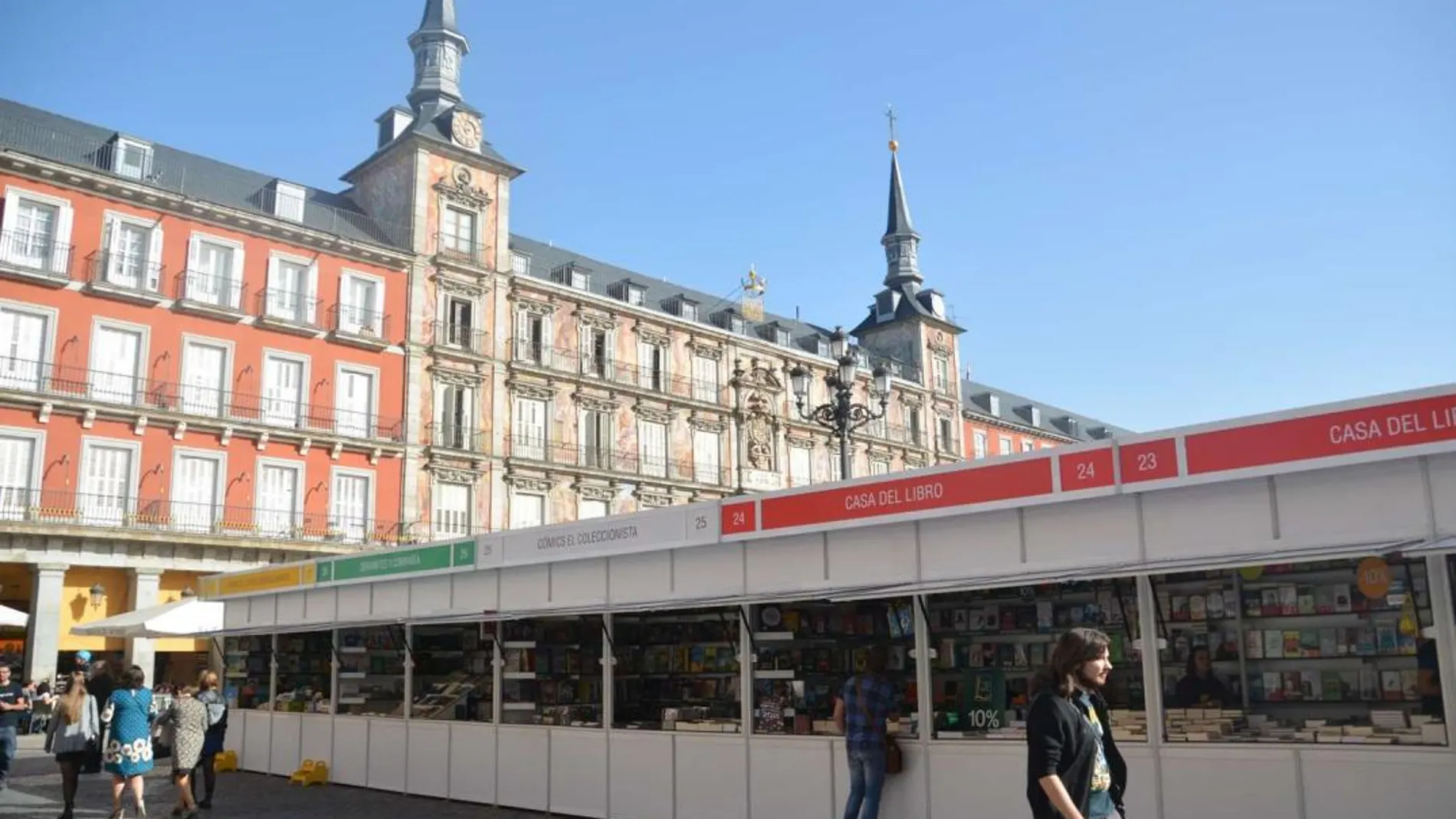 Feria de Editoriales de Madrid en la Plaza Mayor