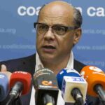 El secretario general de Coalición Canaria, José Miguel Barragán, durante la rueda de prensa que ha ofrecido hoy en Las Palmas.