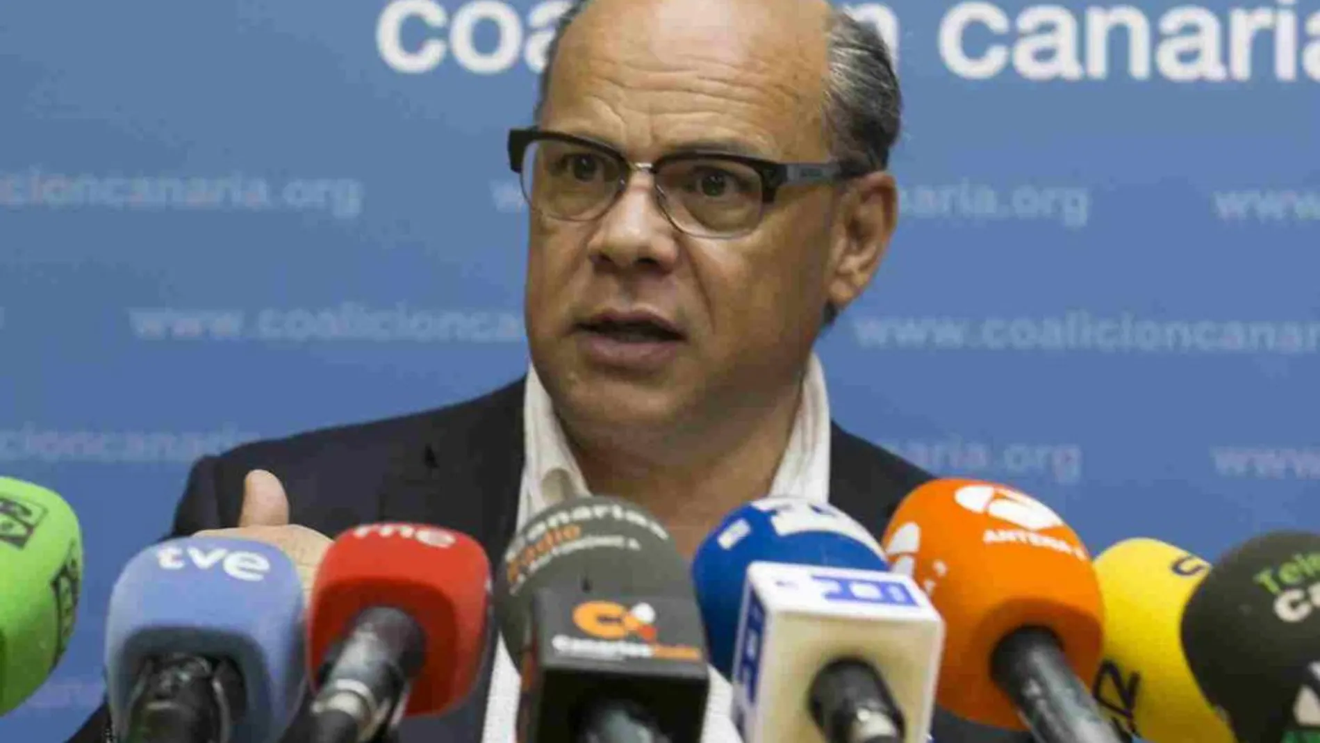 El secretario general de Coalición Canaria, José Miguel Barragán, durante la rueda de prensa que ha ofrecido hoy en Las Palmas.