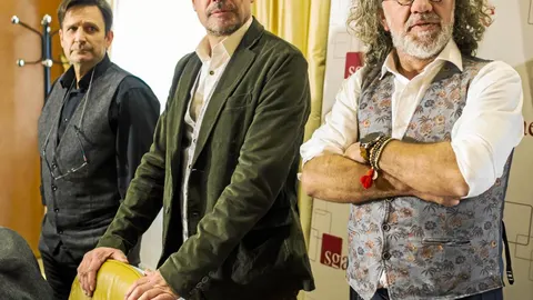 De izda. a dcha., Clifton J. Williams (Alabama Music Business), José Ángel Hevia y Teo Cardalda