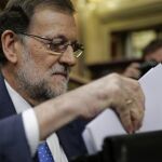 Mariano Rajoy, se prepara para intervenir momentos antes de su discurso de investidura esta tarde en el Congreso de los Diputados.