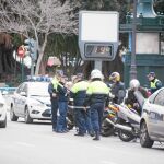 La Policía Local de Valencia en uno de los rutinarios controles de tráfico por la ciudad