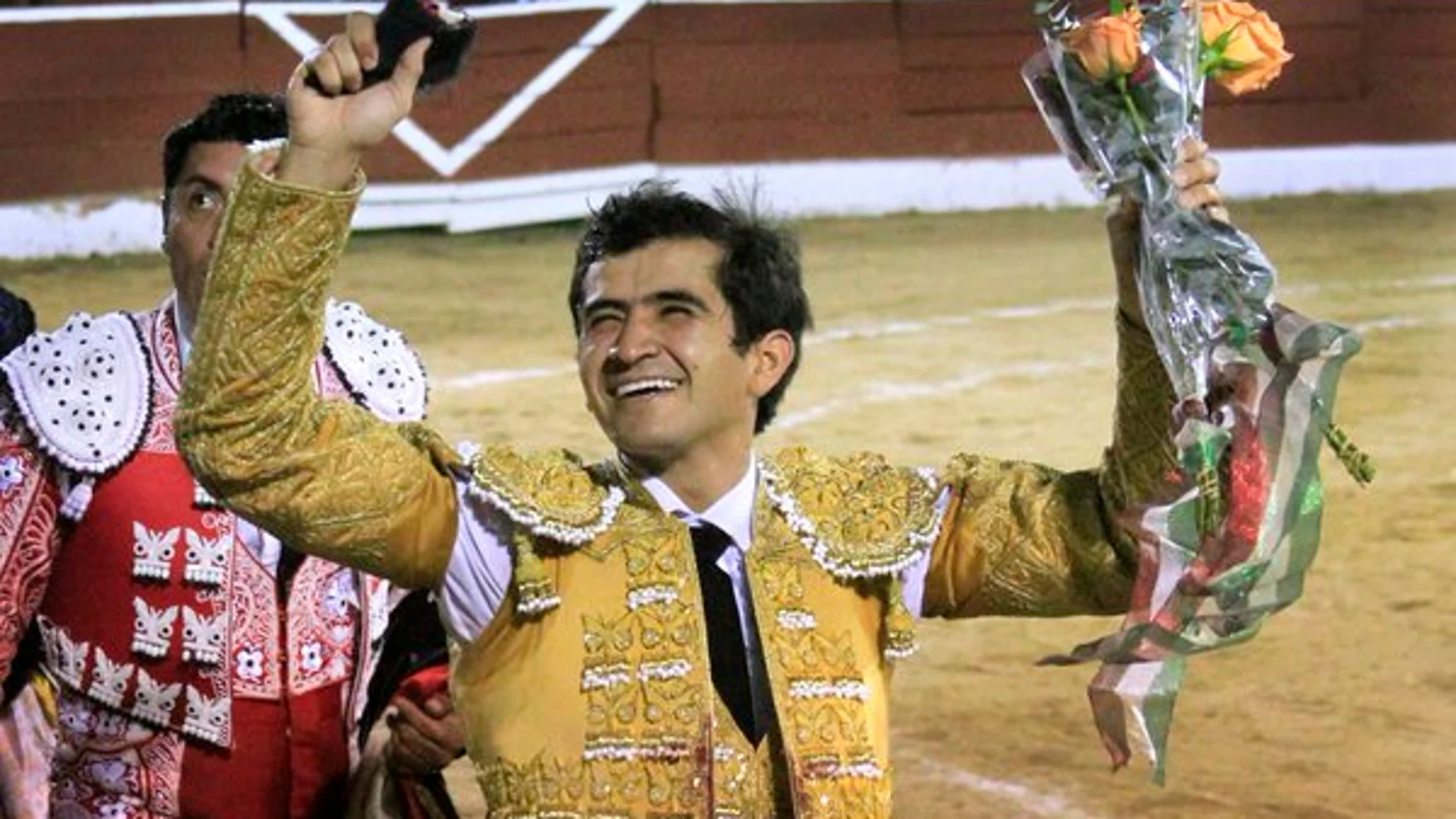Joselito Adame paseó el único trofeo del festejo en el último toro de la tarde