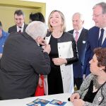 Alicia García visita la residencia para personas con discapacidad de León con Antonio Silván y Juan Martínez Majo