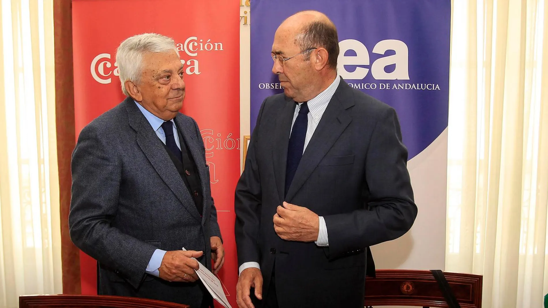 El presidente de la Cámara de Comercio de Sevilla, Francisco Herrero, y el responsable del Observatorio Económico de Andalucía, Francisco Ferraro (Foto: Manuel Olmedo)