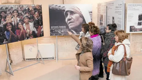 Exposición sobre la Madre Teresa de Calcuta en la Catedral de Burgos