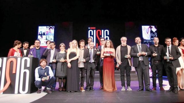 Foto de familia de todos los galardonados en una nueva edición de la Semana Internacional de Cine de Valladolid (Seminci)