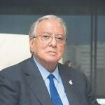 Diego Murillo recibe la Medalla de Honor otorgada por la Real Academia de Medicina