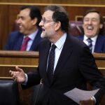 El presidente del Gobierno, Mariano Rajoy, durante su intervención en la sesión de control al Gobierno hoy en el Congreso de los Diputados