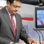 Griñán se rebela y exige que Organización sea tutelada por la vicesecretaría general