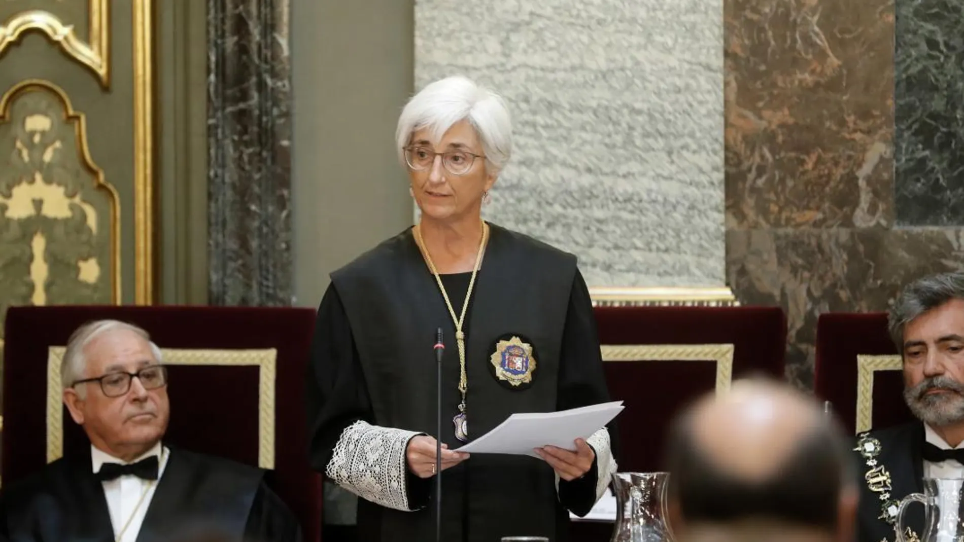 La fiscal general del Estado, María José Segarra, durante su discurso en la ceremonia de apertura del Año Judicial, que tiene lugar hoy en la sede del Tribunal Supremo / Efe
