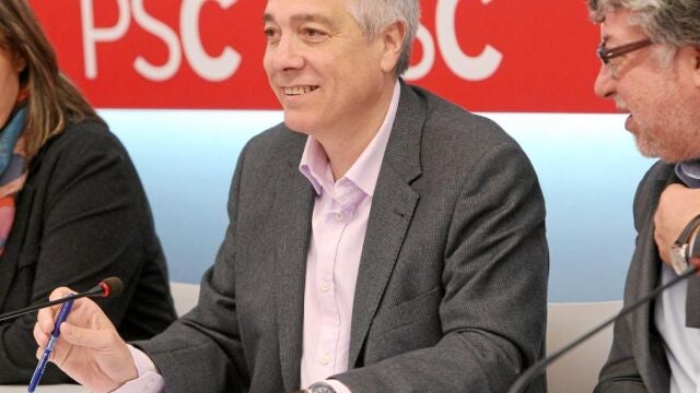 Pere Navarro ayer durante la reunión semanal del PSC