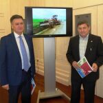 El presidente Francisco Vázquez junto a Basilio del Olmo Alonso
