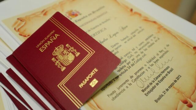Los trámites para conseguir la nacionalidad española pueden demorarse durante años