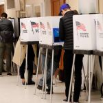 Ciudadanos estadounidenses votando