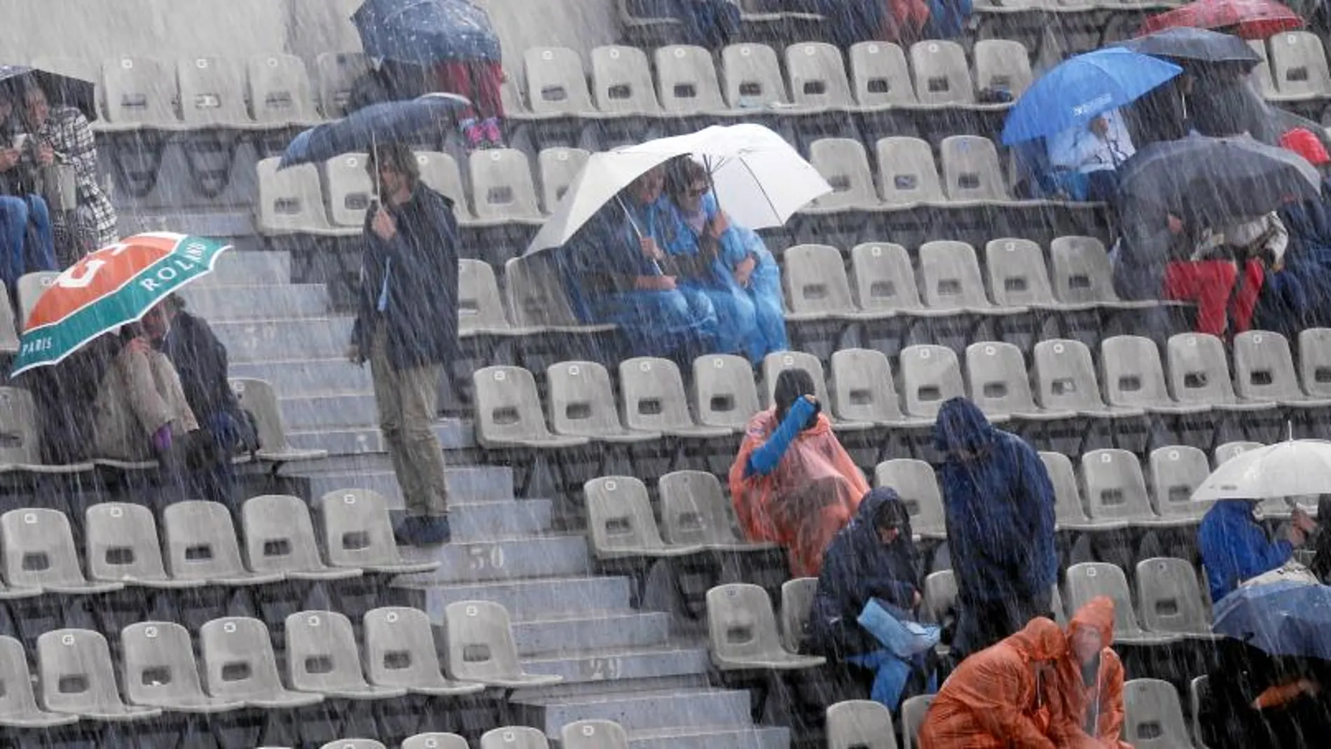 La lluvia en París impidió que se disputaran los primeros partidos de cuartos de final en el cuadro masculino