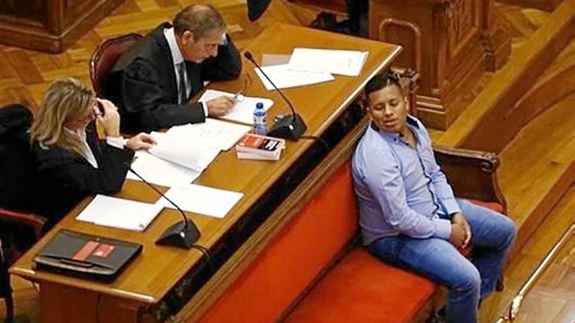 El acusado, Gilson C.M., negó ser el autor del crimen en el juicio, pero mintió en otros interrogatorios