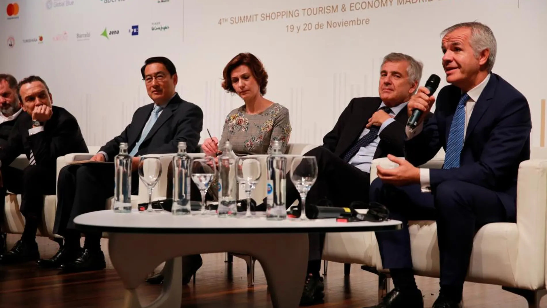 Inauguración de la cuarta edición del Summit Shopping Tourism &amp; Economy/C. Pastrano