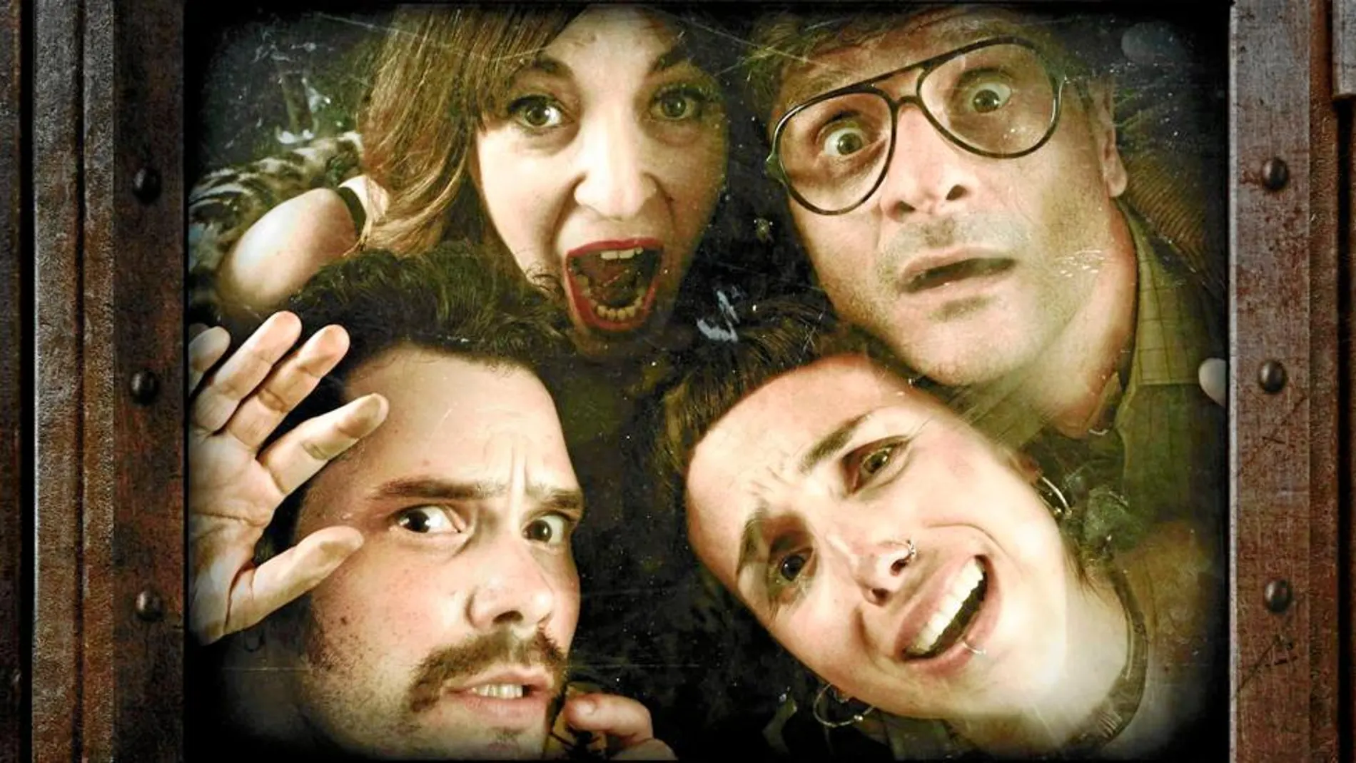 La pareja de amigos que protagoniza la obra está interpretada por Ágata Roca, Joel Joan, Oriol Vila y Paula Vives