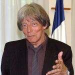 Fotografía de archivo tomada el 4 de mayo que muestra al filósofo francés Andre Glucksmann durante un foro en Madrid