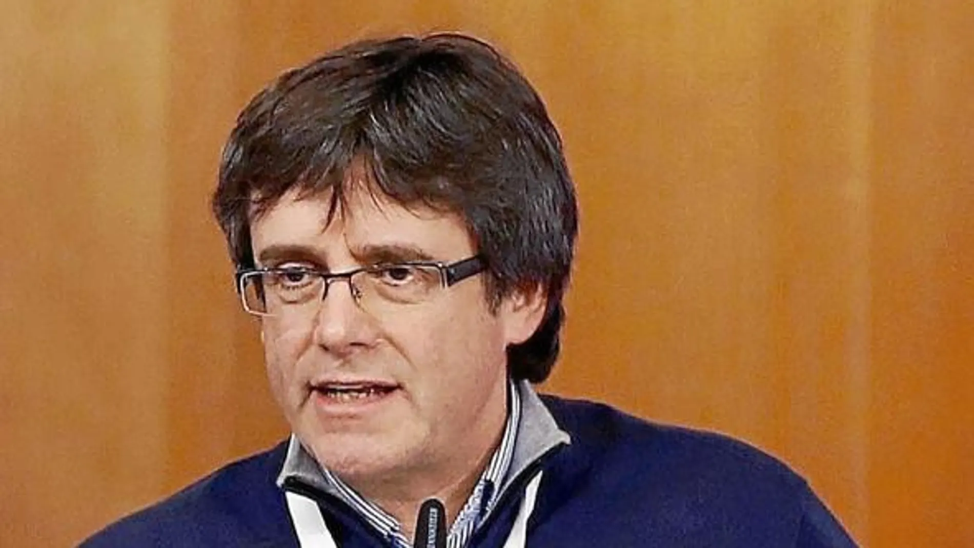 EL president de la Generalitat durante el encuentro de PDeCat