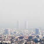 Lo contaminación de Barcelona es fácilemente advertible desde Collserola
