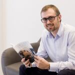 El doctor Manuel Antonio Fernández, mejor pediatra de España en los «Doctoralia Awards»