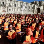  Cientos de corredores por la vida se echan a las calles de León para recaudar fondos