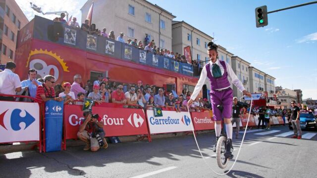 Homenaje del Festival Circo a la Vuelta Ciclista a España