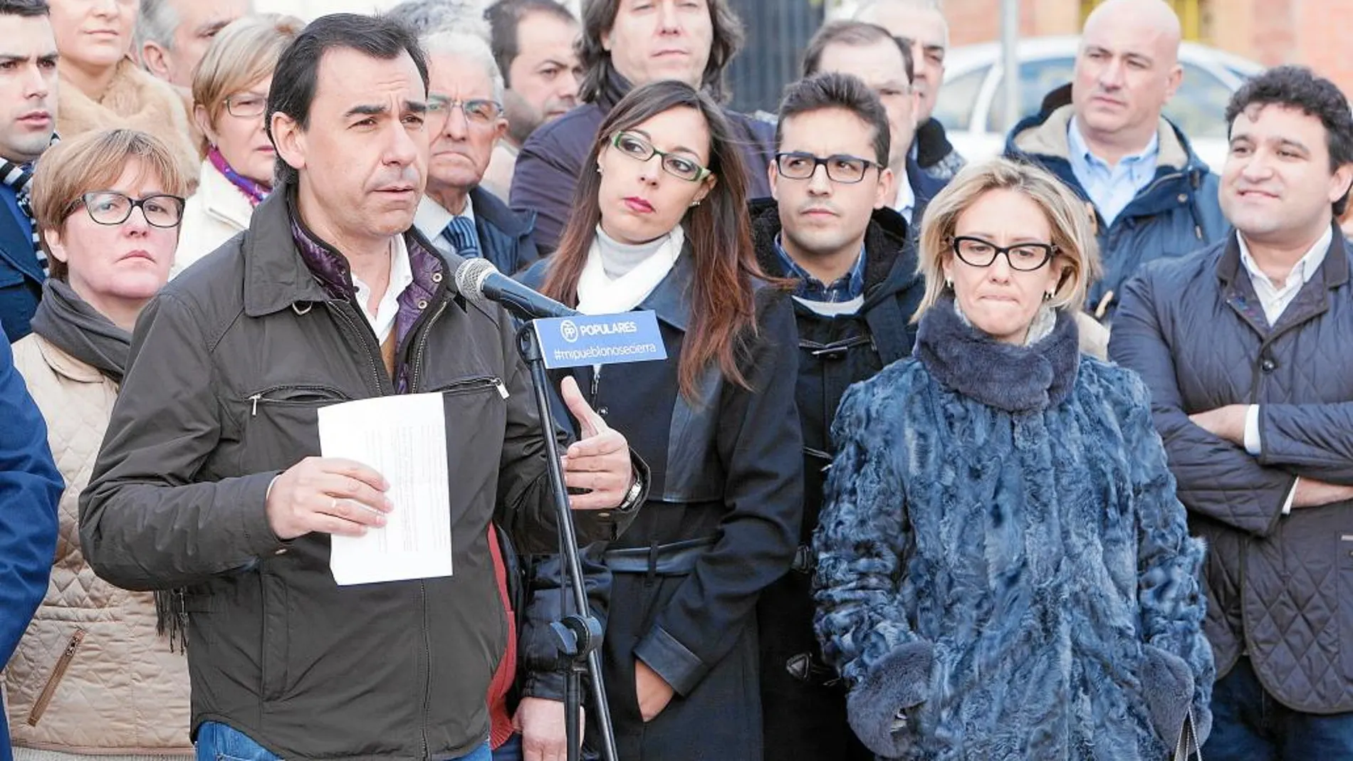 Fernando Martínez Maíllo presenta la campaña «Mi pueblo no se cierra» en el municipio de Casaseca de las Chanas