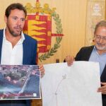 El alcalde de Valladolid, Óscar Puente, y el concejal de Urbanismo, Manuel Saravia, explican el proyecto «Ciudad de la Justicia»
