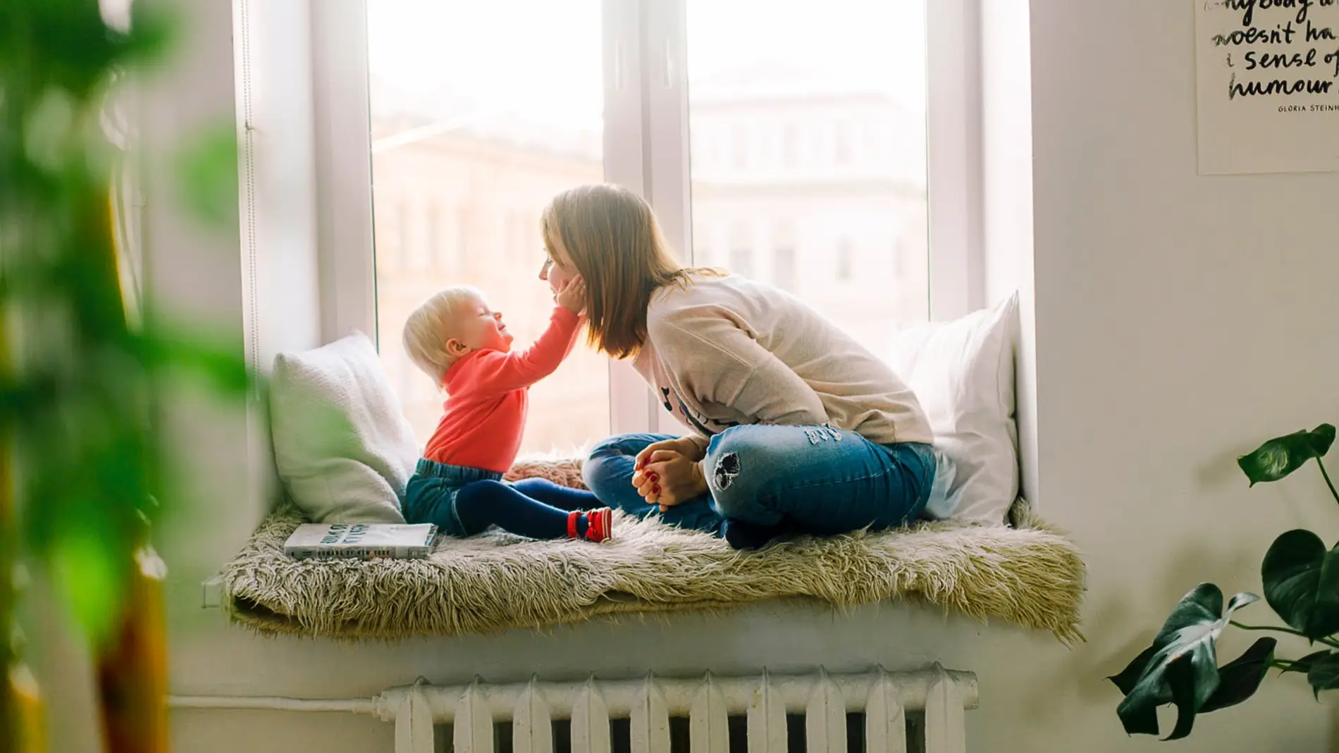 Las razones por las que no deberías dejar a tu bebé ver jamás la tele