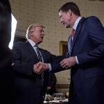 Trump reabre la etapa más oscura de Nixon con el cese del director del FBI