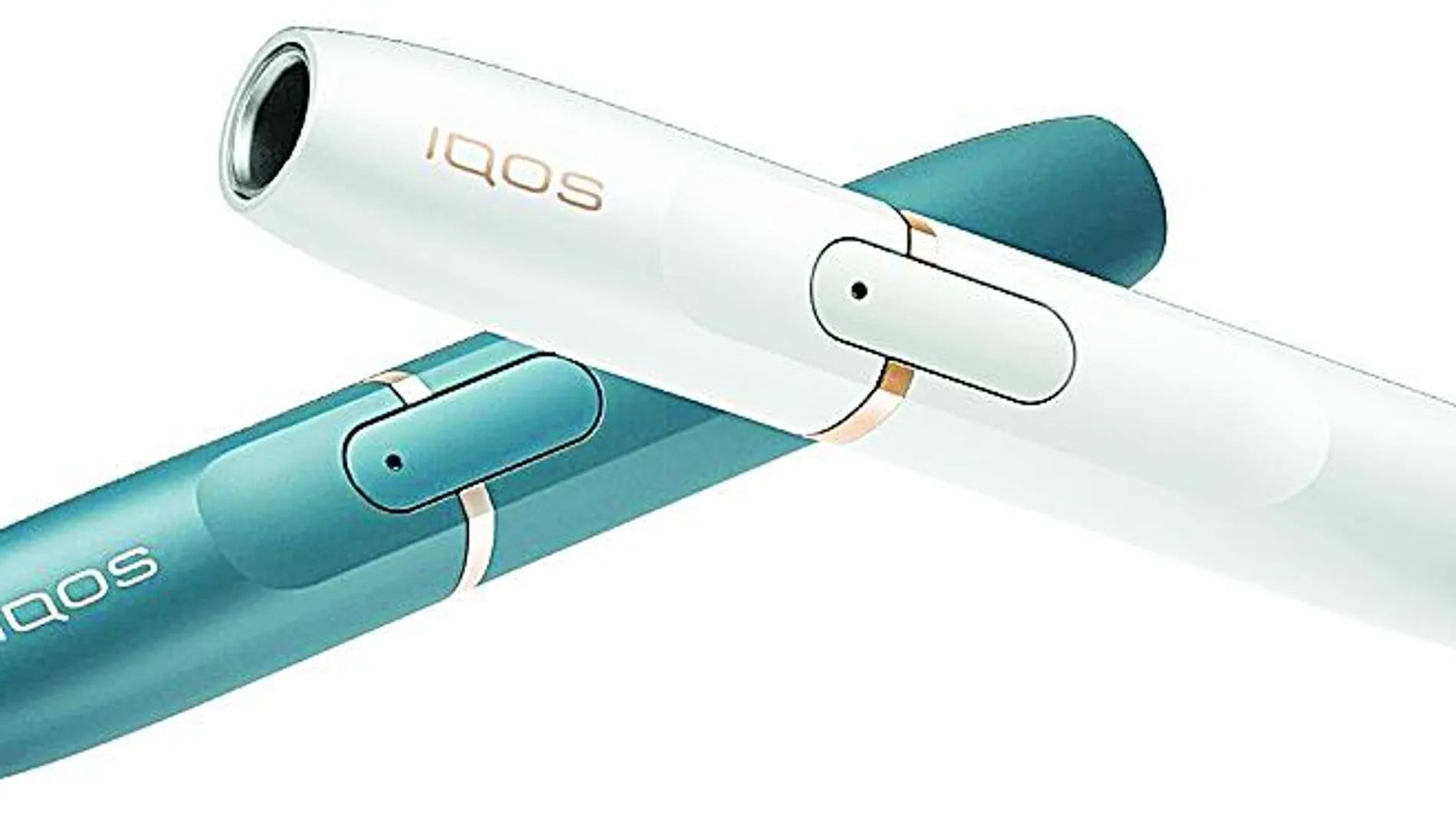 Sobre estas líneas, el dispositivo Iqos. A la izquierda, una científica en «El Cubo»