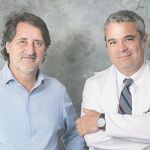 De izda. a dcha., Gerardo Conesa, uno de los neurocirujanos de referencia actuales en cirugía de la epilepsia en España, y Rodrigo Rocamora, neurólogo y especialista en epilepsia de dilatada trayectoria nacional e internacional