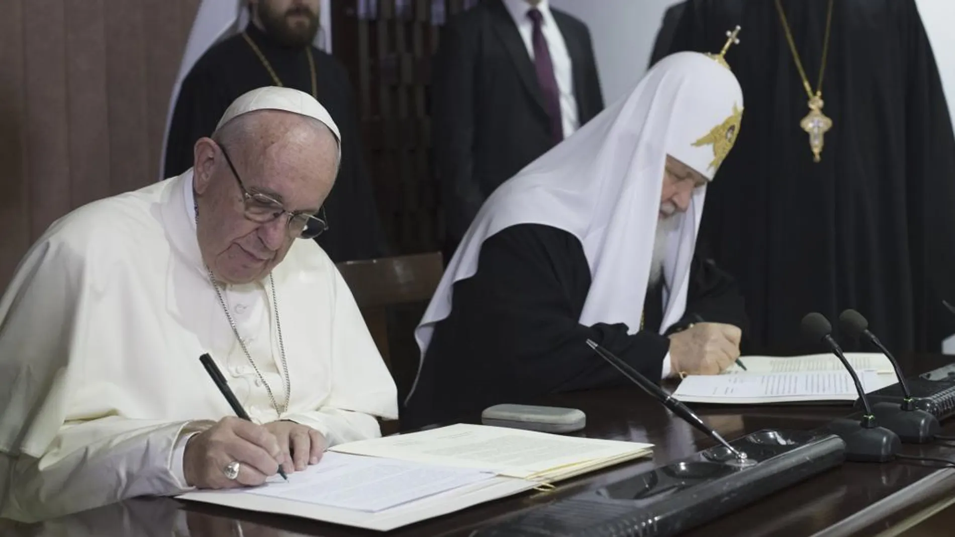 El Papa Francisco el patriarca Kiril firmaron un manifiesto conjunto