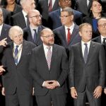 La canciller alemana, Angela Merkel, junto a otros líderes europeos al comienzo de la cumbre de La Valeta
