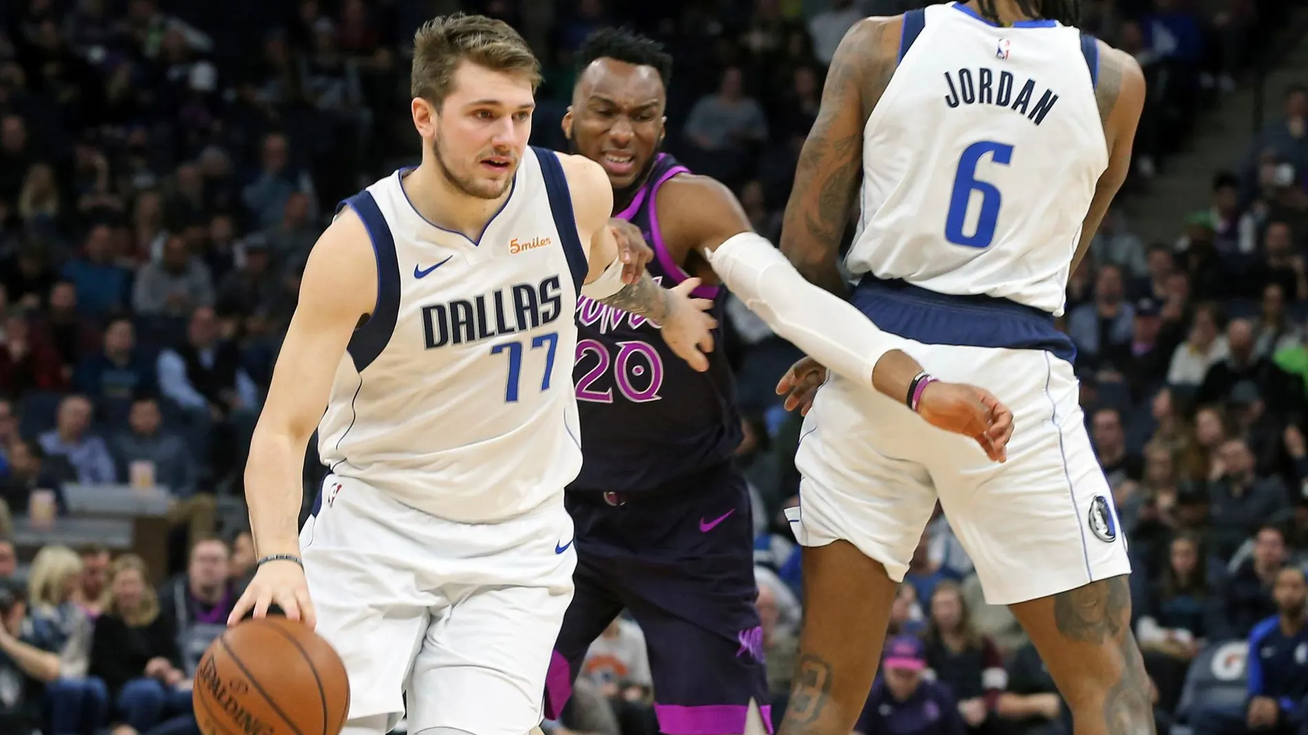 Luka Doncic ante los Timberwolves/Foto: Ap