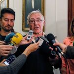 Ribó con los portavoces del PSPV y València en Comú