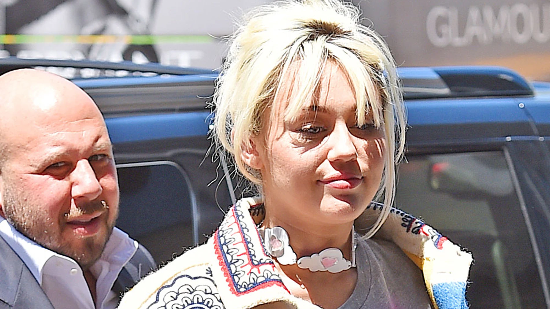 La primera relación de Miley Cyrus fue con una chica