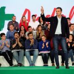 El presidente del Gobierno y secretario general del PSOE, Pedro Sánchez, durante su intervención en un acto público en apoyo a la candidata a la reelección de la Presidencia de la Junta, Susana Díaz, hoy en Marbella. Efe